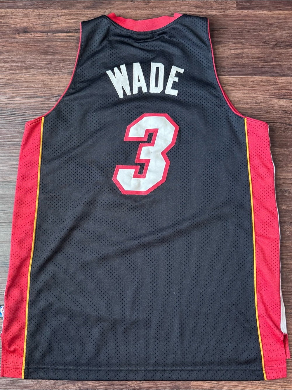 Miami Heat Basketball Jersey Mens Large Black Red Trim NBA Dwyane Wade 3 Reebok - Picture 11 of 13